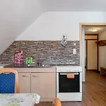 Unterfalkenhof مزرعة للإقامة